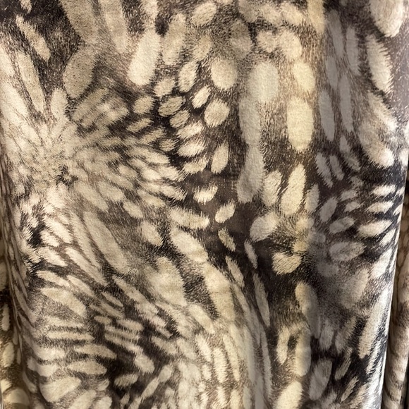 Tribal camo stretchy A-line pull-on skirt L - Picture 6 of 6